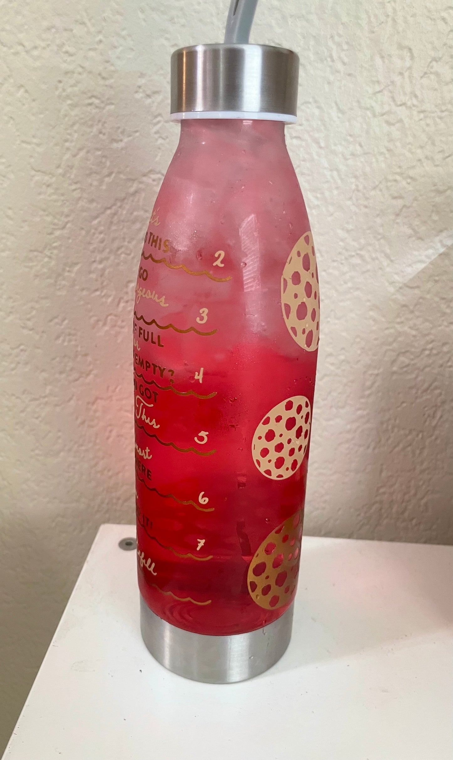 22oz Water Tracker Clear Water Bottle